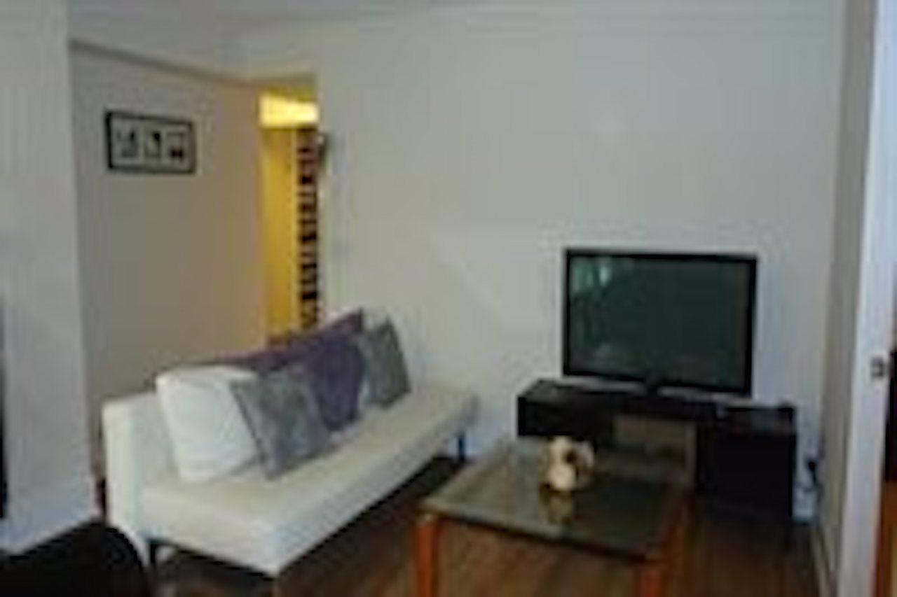 E.S.I Furnished Suites At Fly Condos Toronto Exterior photo